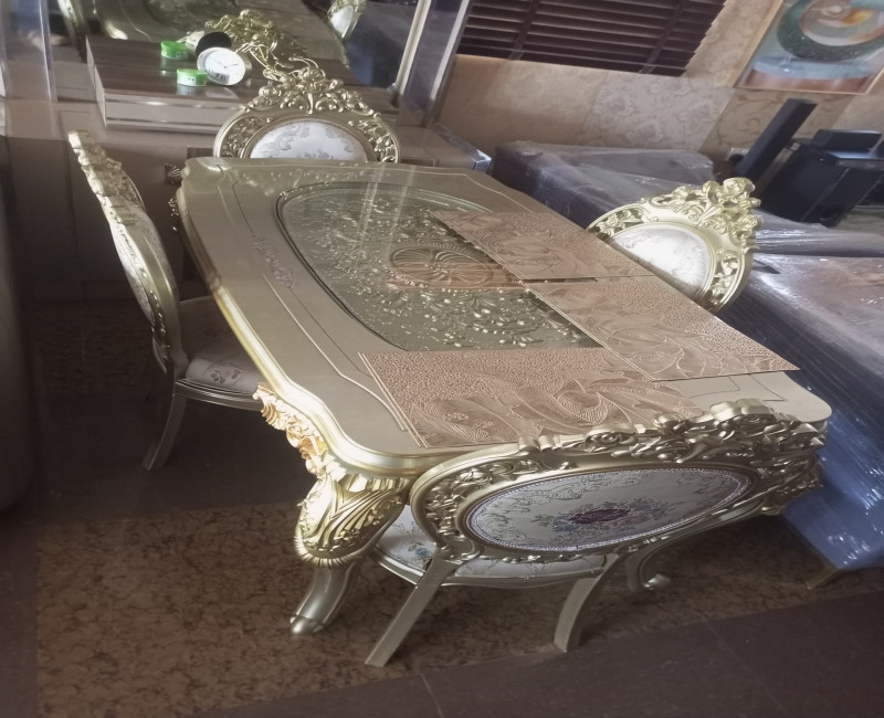 6 sitter Royal dinning set