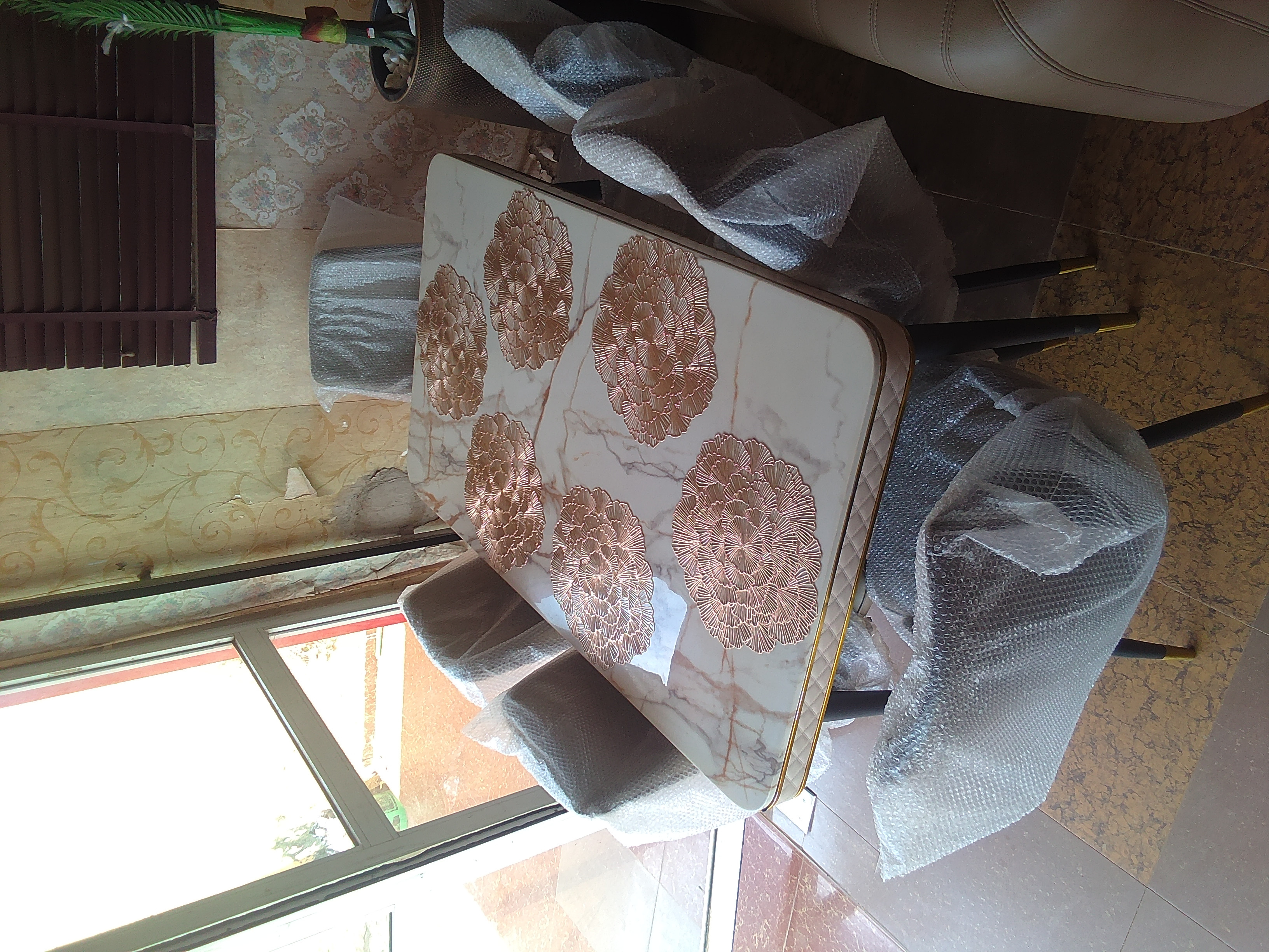 6 sitter Chesterfield dinning set